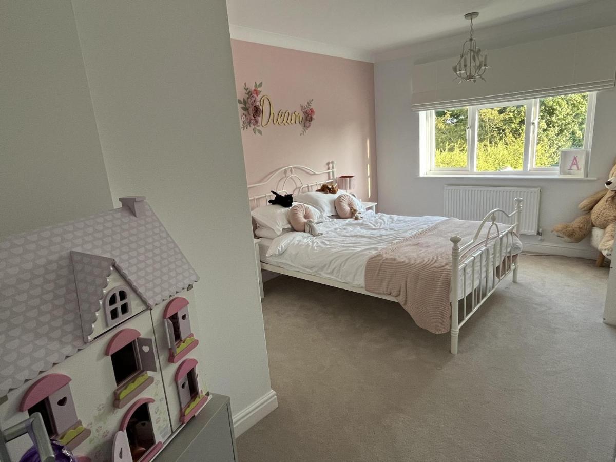 5 Bedroom 4 Bathroom Gym Playroom Country Home Лемингтън Спа Екстериор снимка